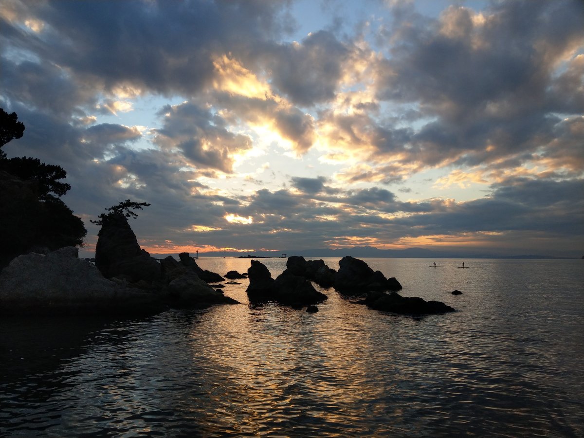 Seaside Café View, Kanagawa — November Escape photo 6