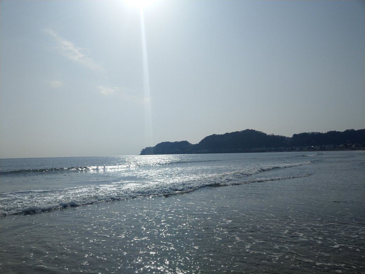 Kamakura Beach Early Spring Glow, Kanagawa photo 2