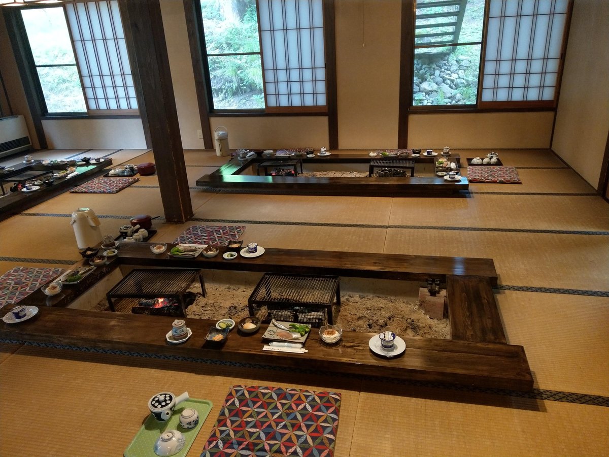 Traditional Tatami Room Kaiseki Setup, Niigata