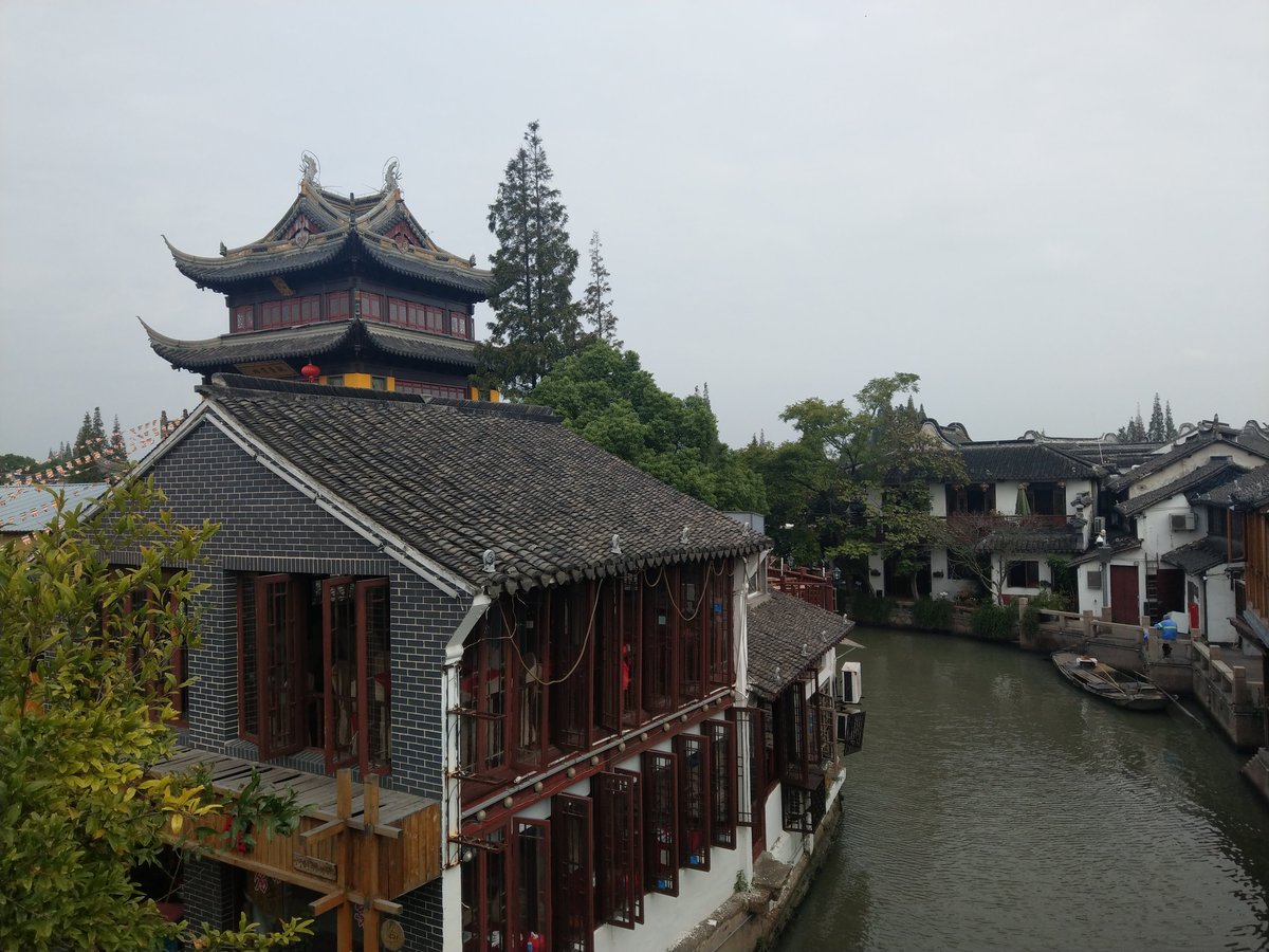 Modern Art Museum Square, China — October 2019 photo 8