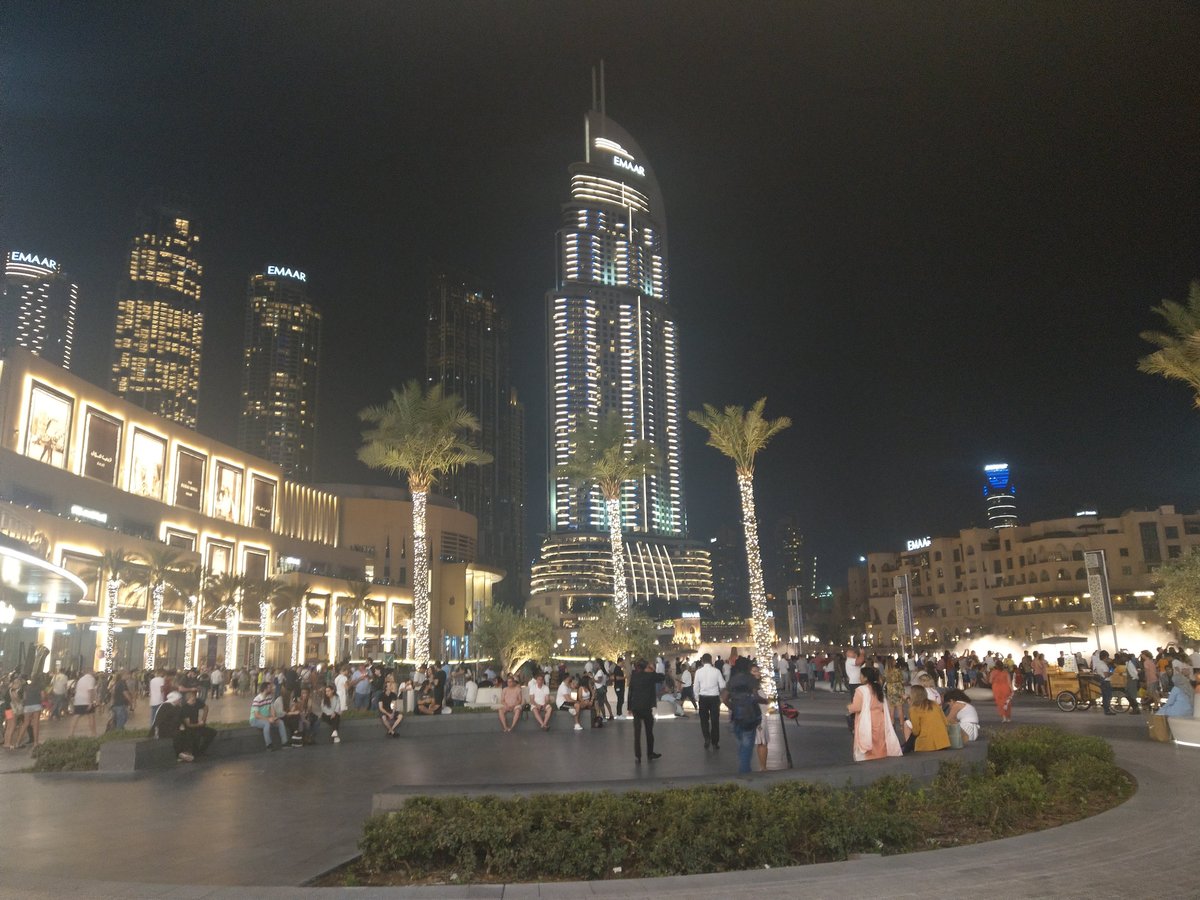 Luxury Mall in the UAE, October Evening photo 4