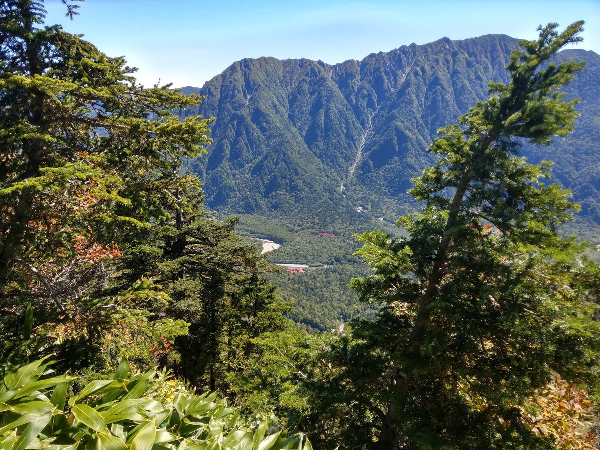 Kamikōchi Alpine Valley in Early Autumn, Gifu photo 3