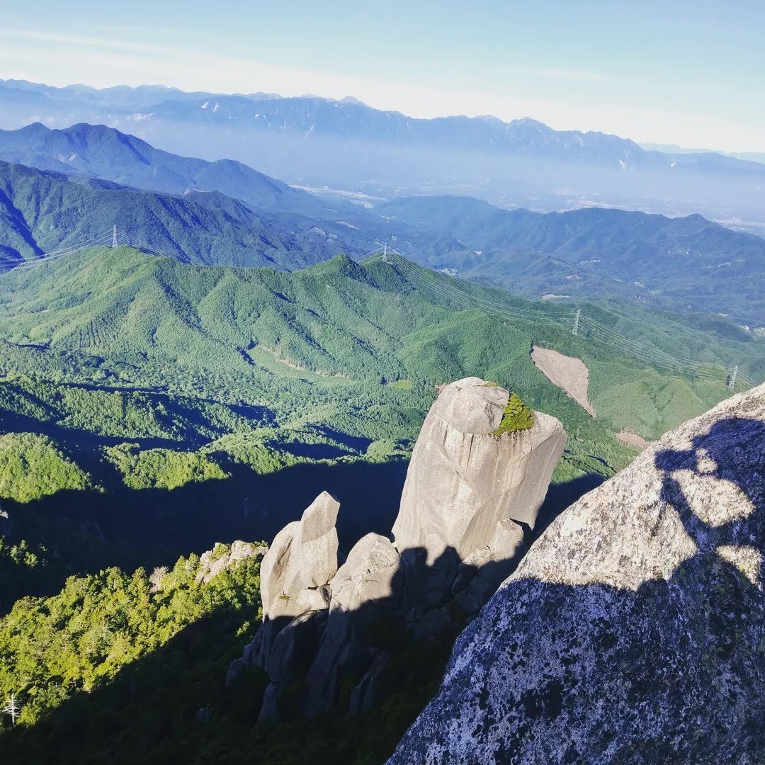 Alpine Rock Formations & Valley Views, Yamanashi