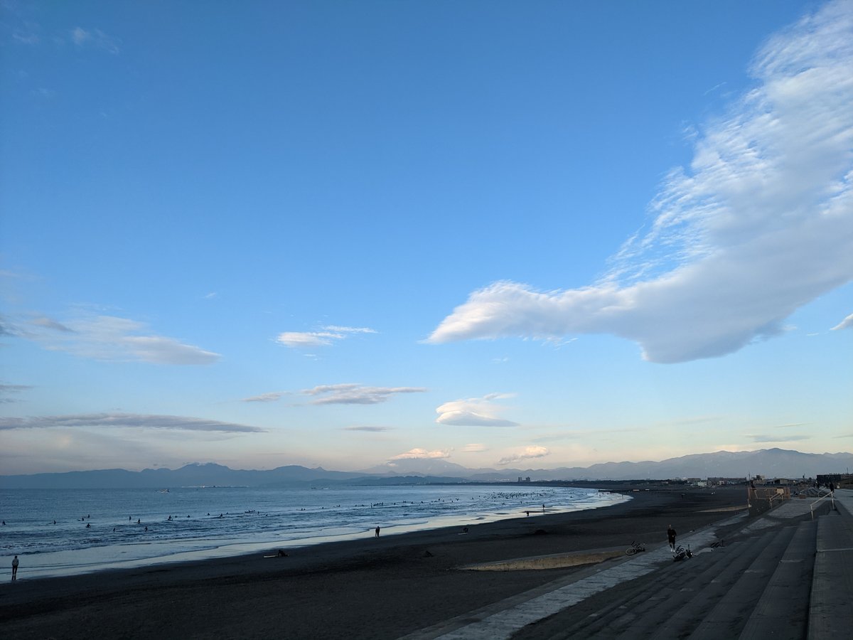 Early Morning at Katasekaigan Beach, Fujisawa