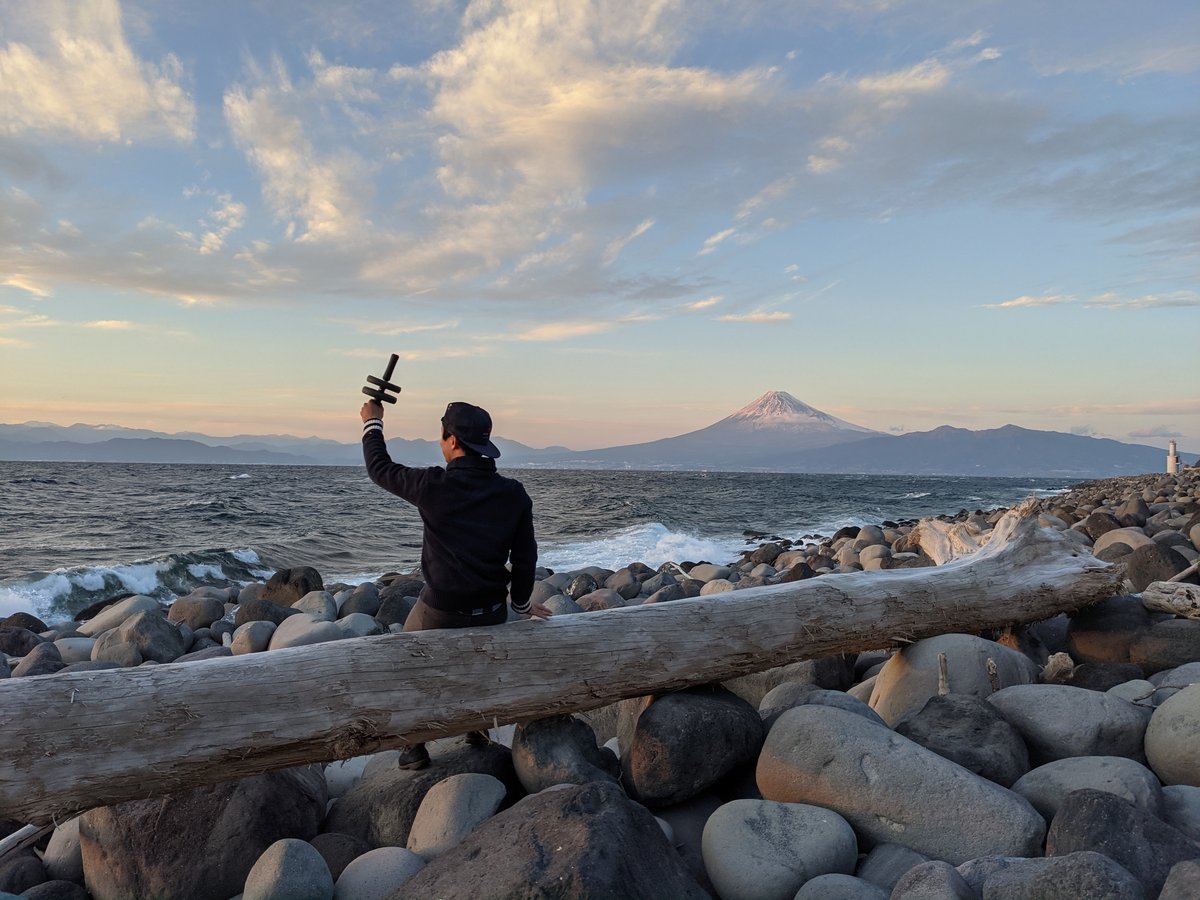 Golden Hour at Numazu Beach, Shizuoka photo 9