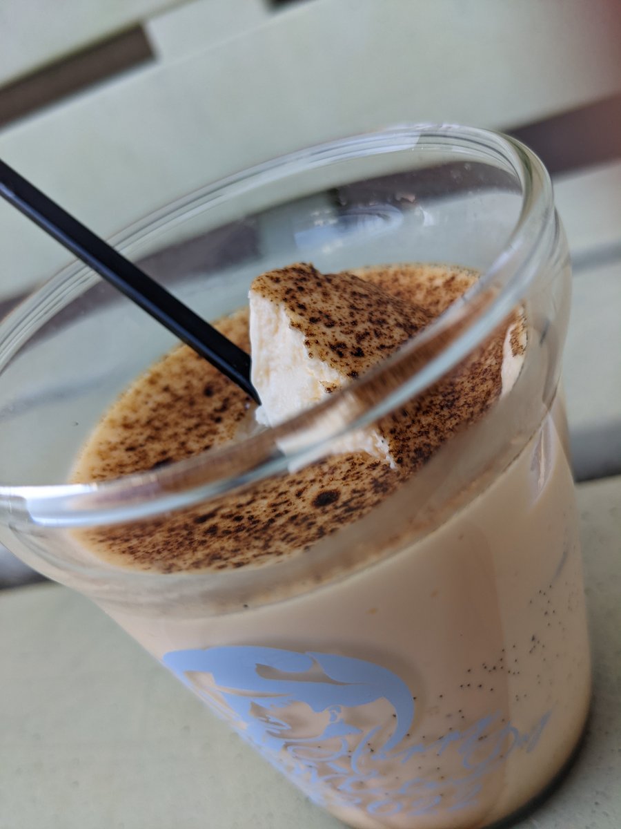 Creamy Coffee in Hayama, Kanagawa — Perfect March Afternoon
