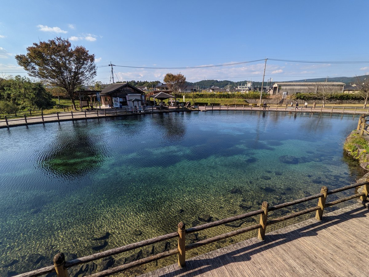 Crystal-Clear Spring Water in Yusui, Kagoshima photo 2