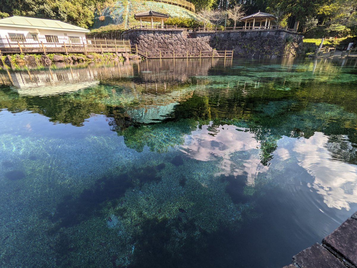 Crystal-Clear Spring Water in Yusui, Kagoshima photo 3