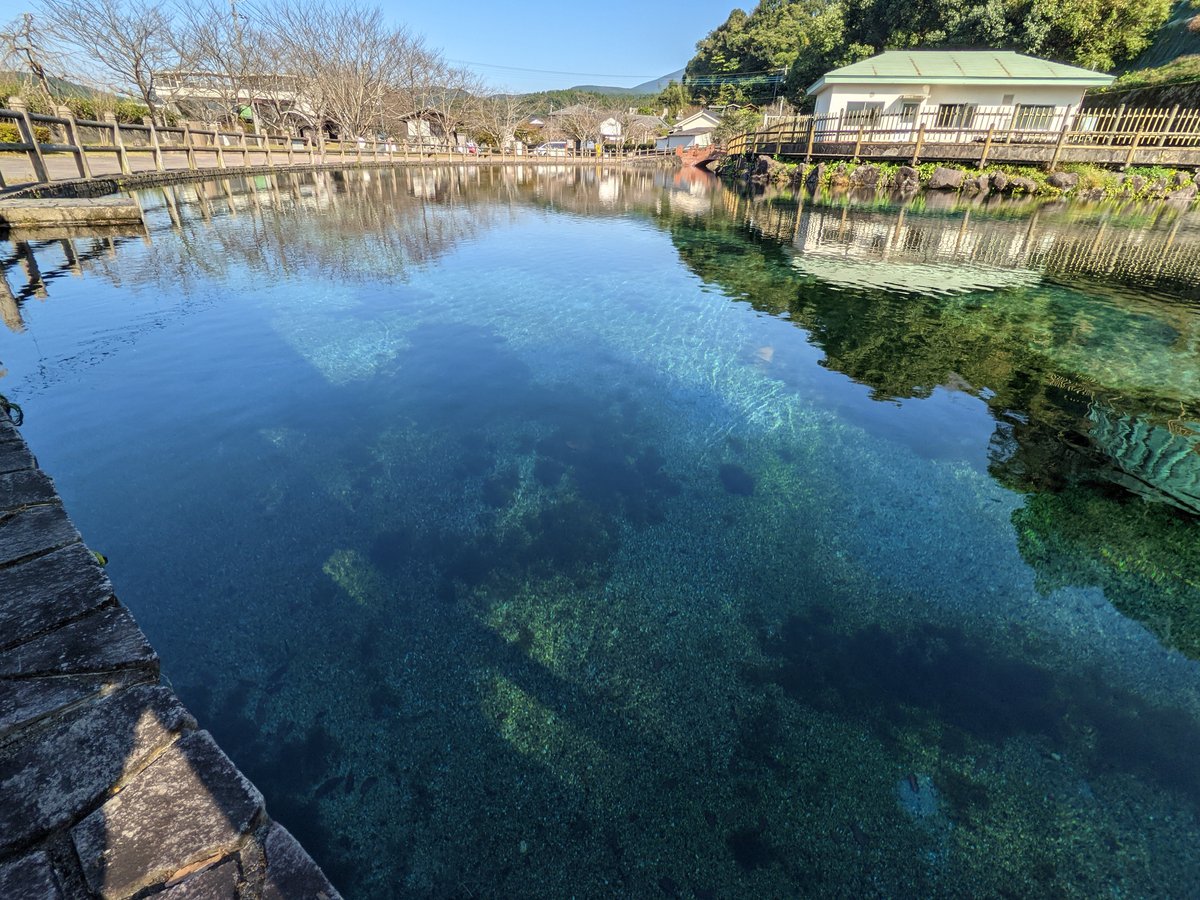 Crystal-Clear Spring Water in Yusui, Kagoshima photo 4
