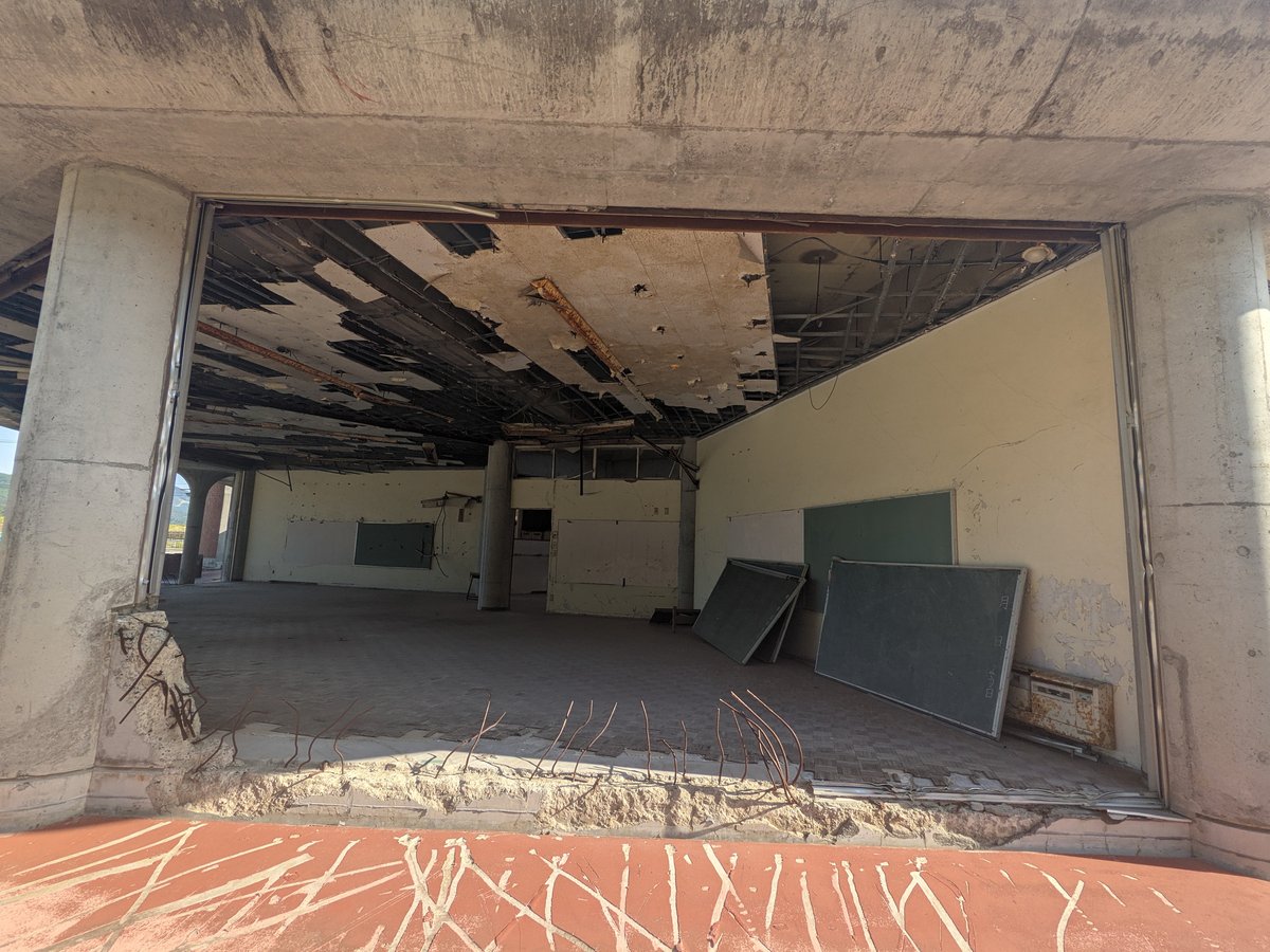 Abandoned Taiya Elementary School, Ishinomaki Countryside photo 4