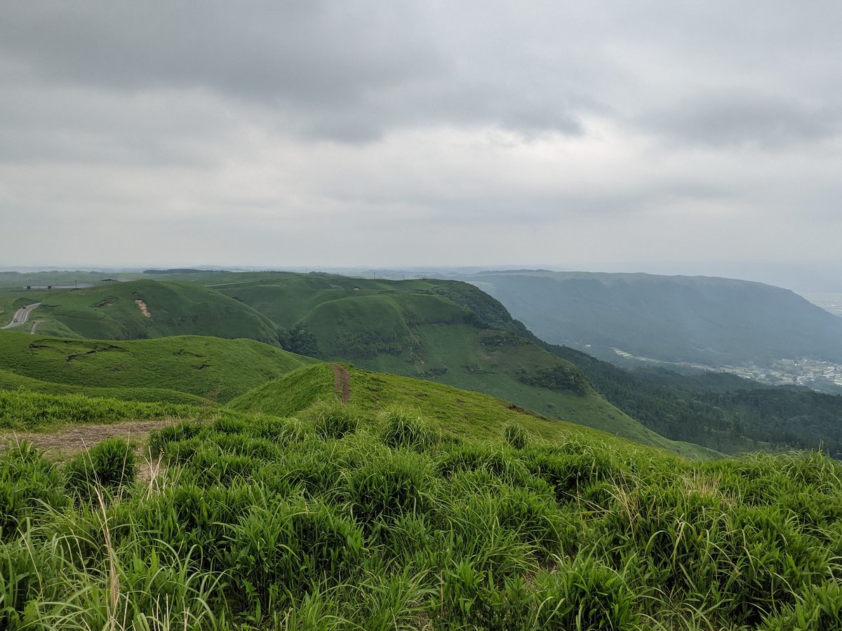 Mt. Aso's Lush May Slopes, Yamada, Kumamoto photo 3