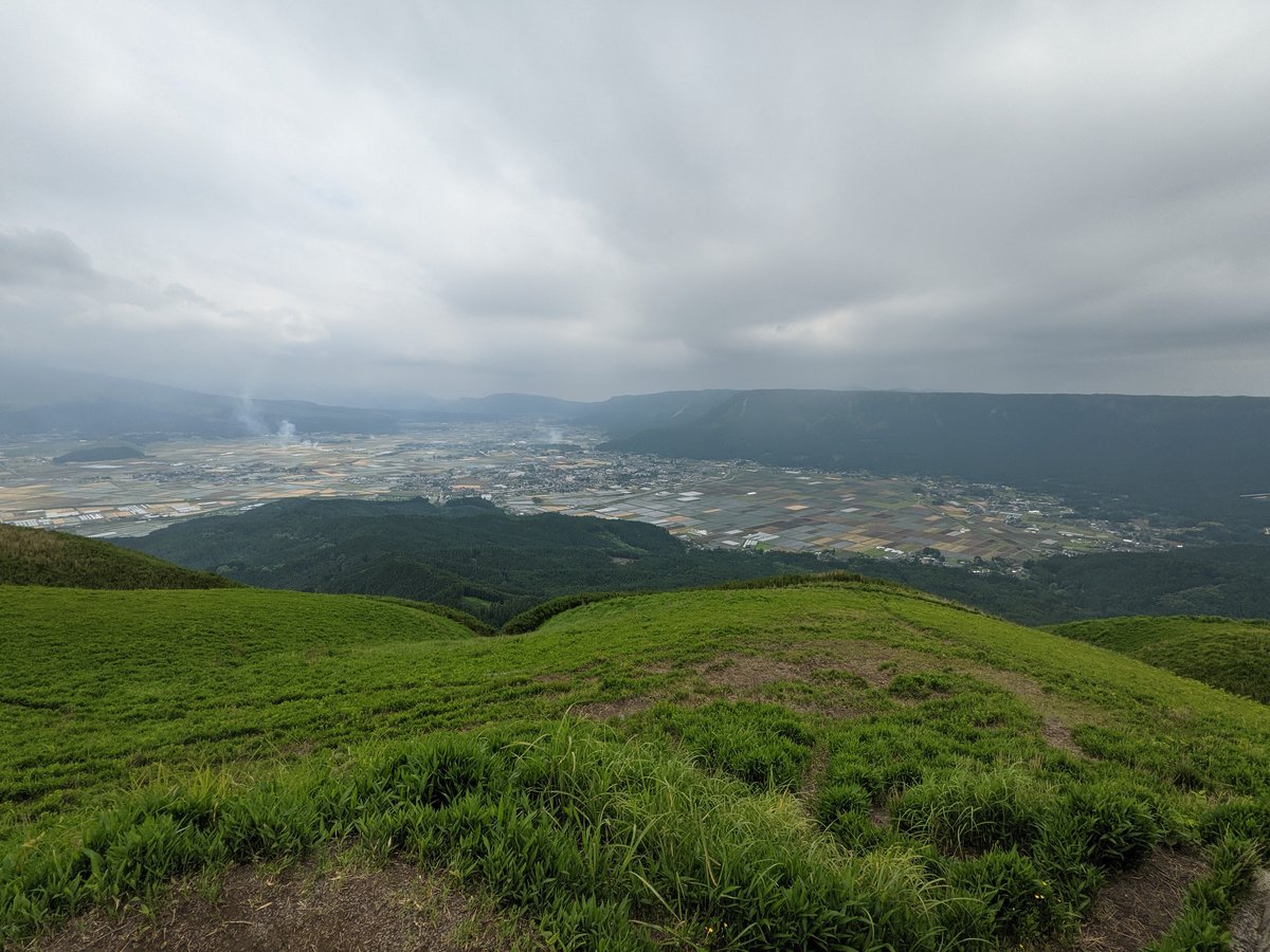 Mt. Aso's Lush May Slopes, Yamada, Kumamoto photo 8