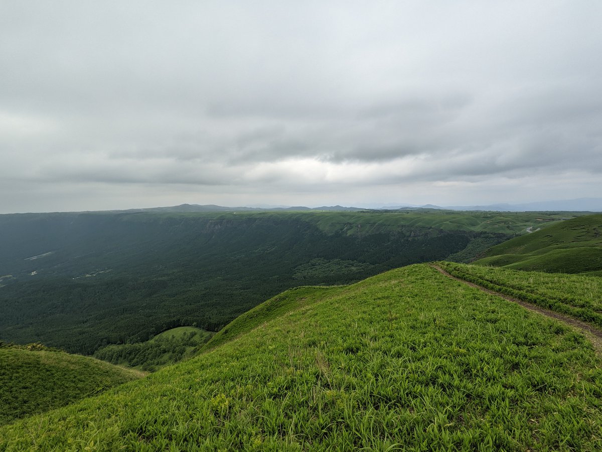 Mt. Aso's Lush May Slopes, Yamada, Kumamoto photo 9