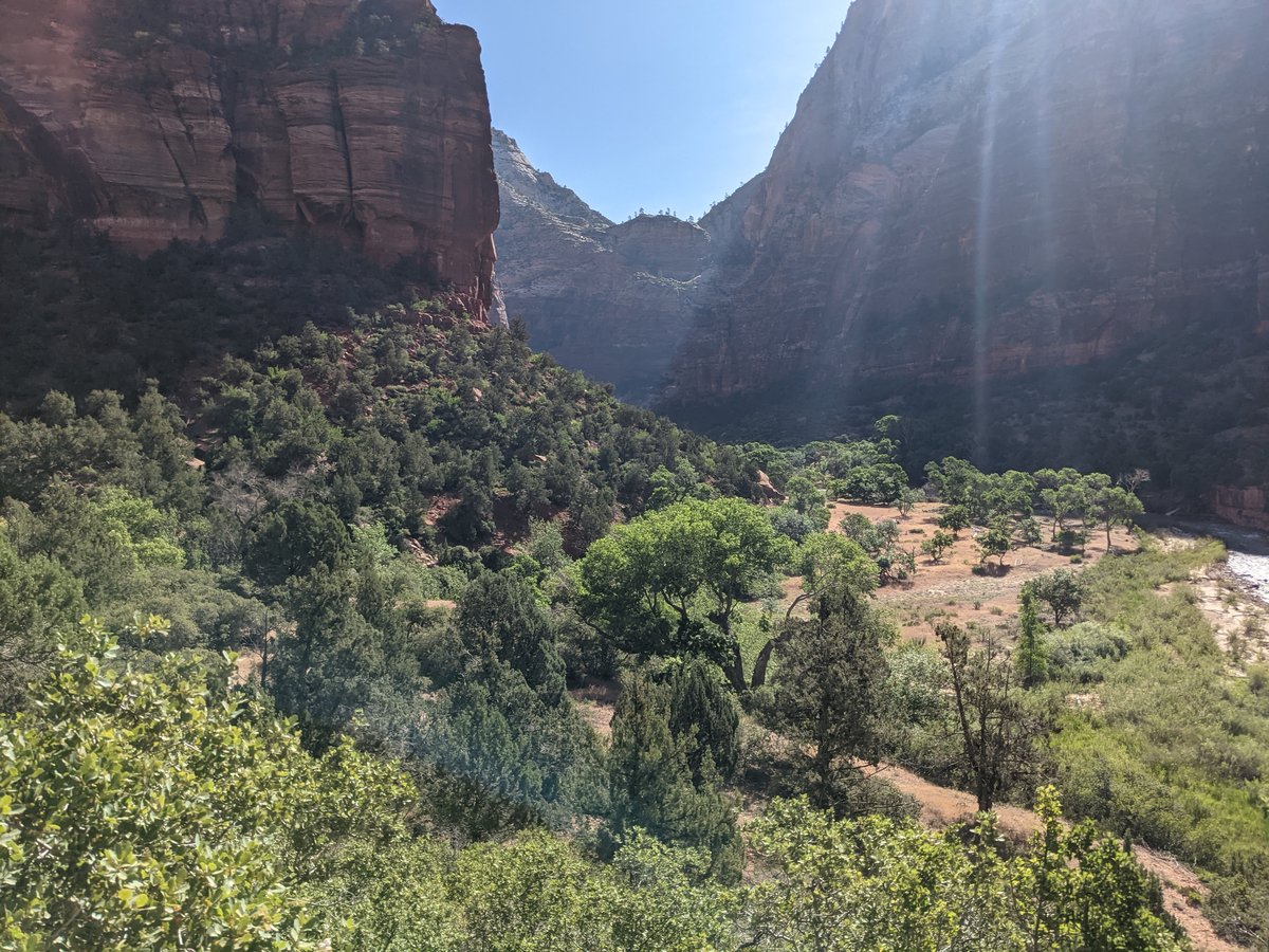Red Rock Canyon Hiking, Utah photo 3