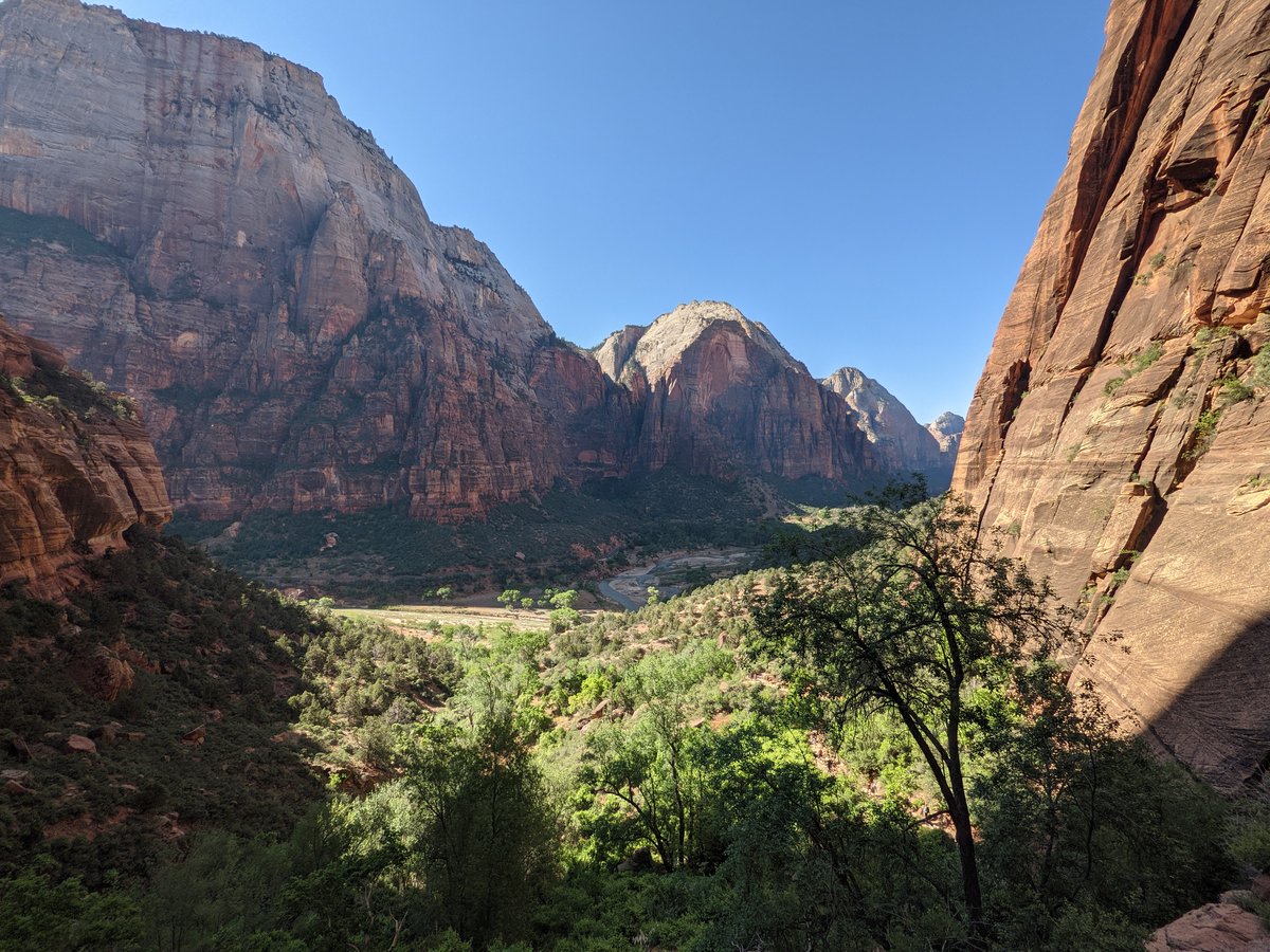 Red Rock Canyon Hiking, Utah photo 6