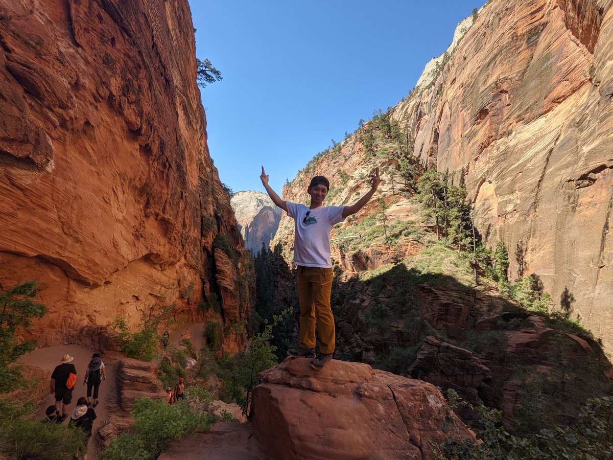 Desert Canyon Hike in Utah, June photo 2