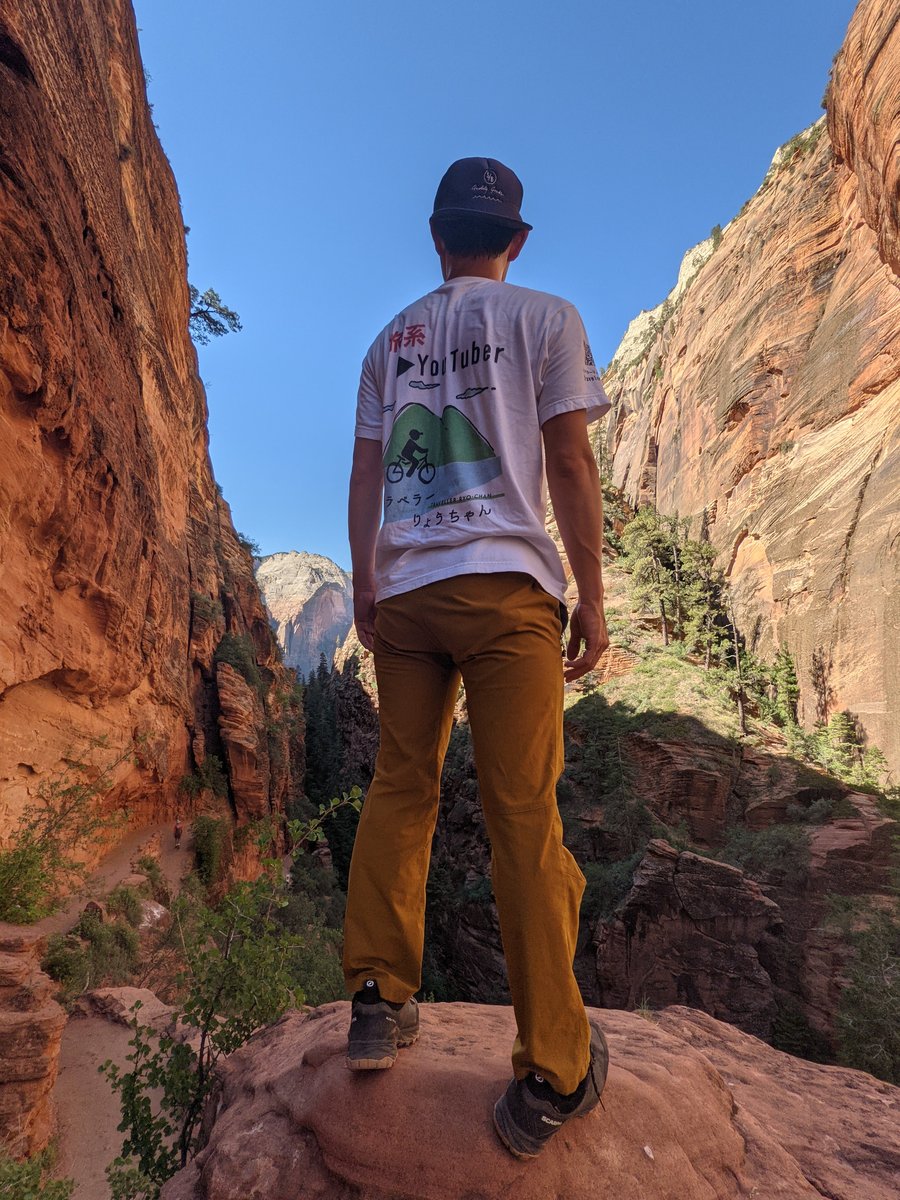 Desert Canyon Hike in Utah, June photo 4