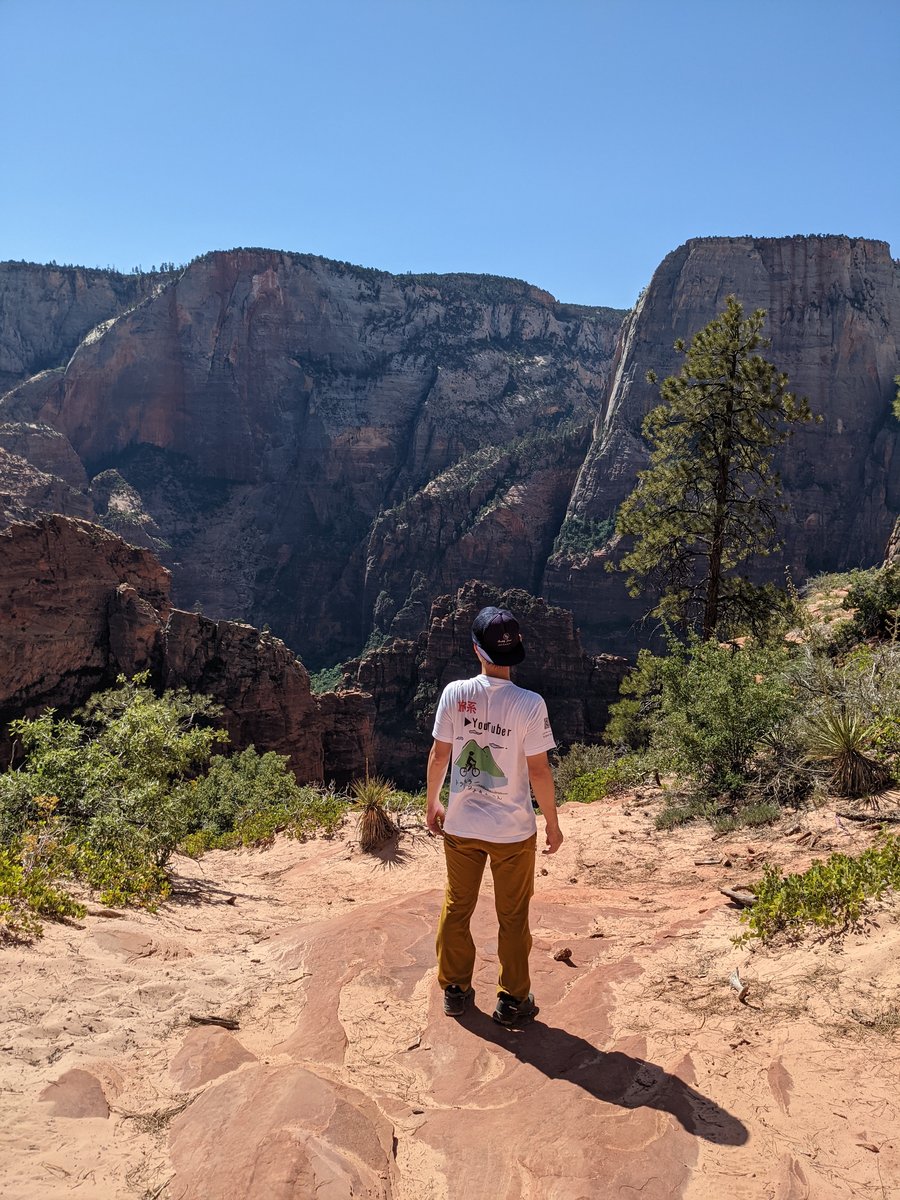 Desert Canyon Hike in Utah, June photo 6