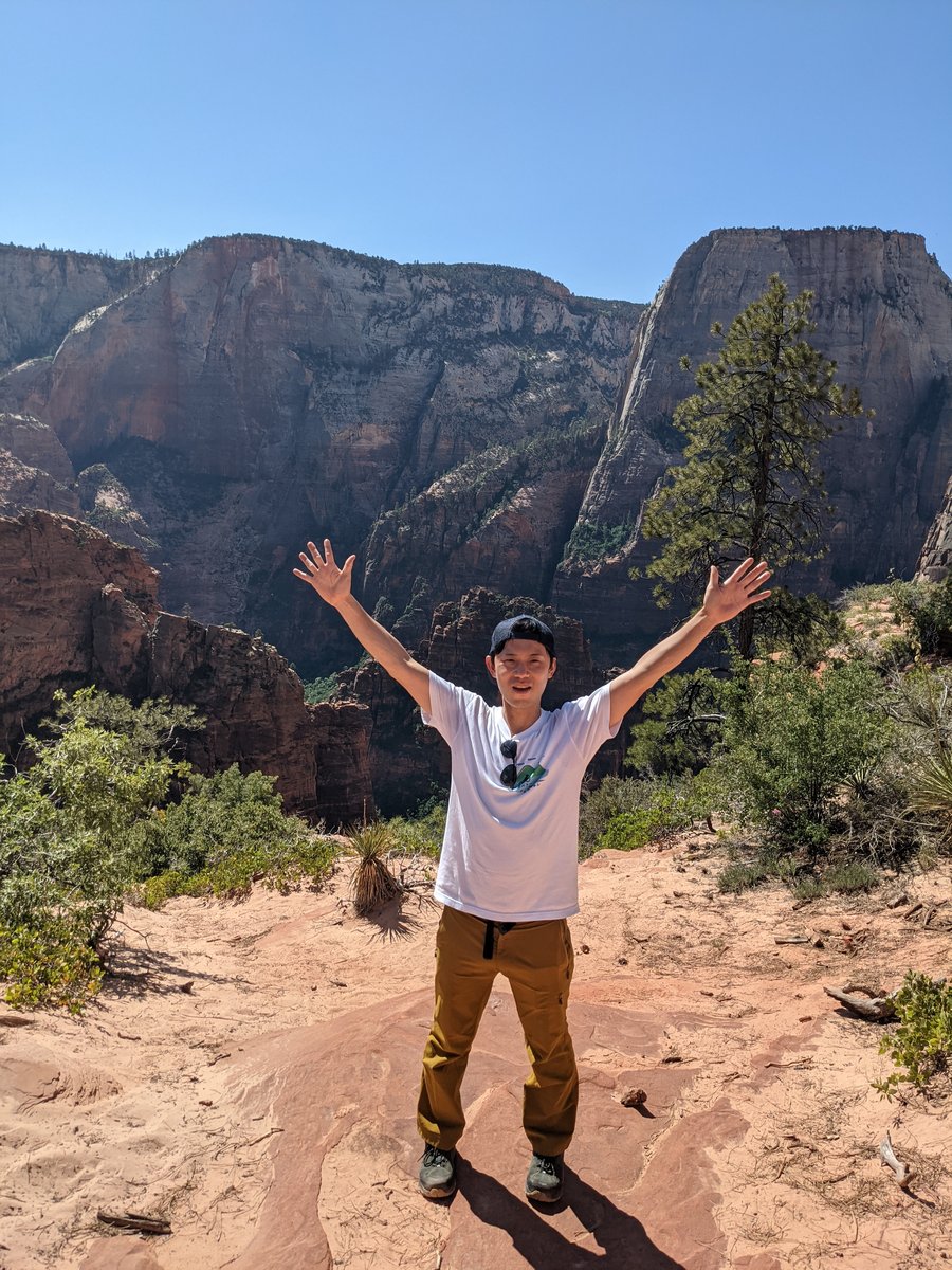 Desert Canyon Hike in Utah, June photo 7