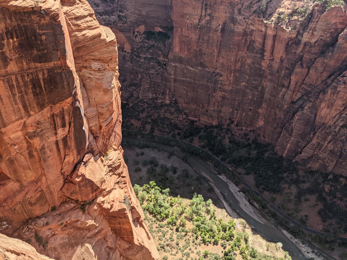 Desert Canyon Hike in Utah, June photo 8