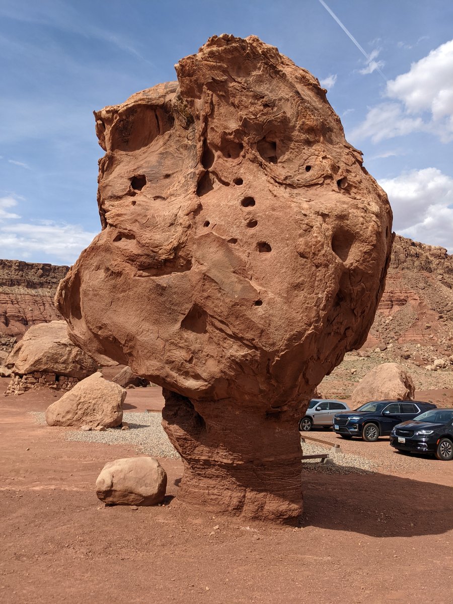 Desert Ruins and Red Rock Formations, Arizona photo 4