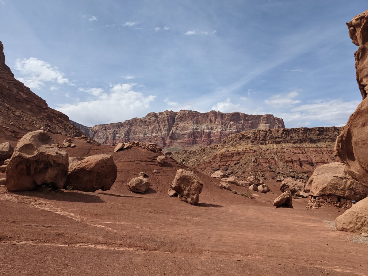 Desert Ruins and Red Rock Formations, Arizona photo 5