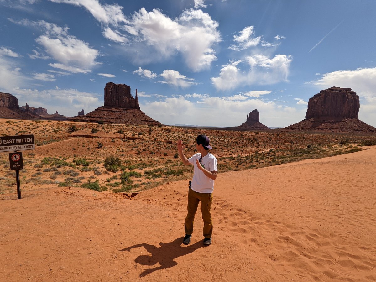 Monument Valley, Arizona — The Iconic Desert View photo 4