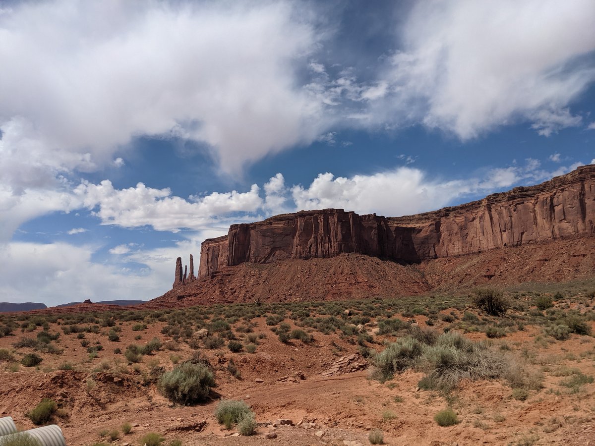 Monument Valley, Arizona — Red Desert Icons