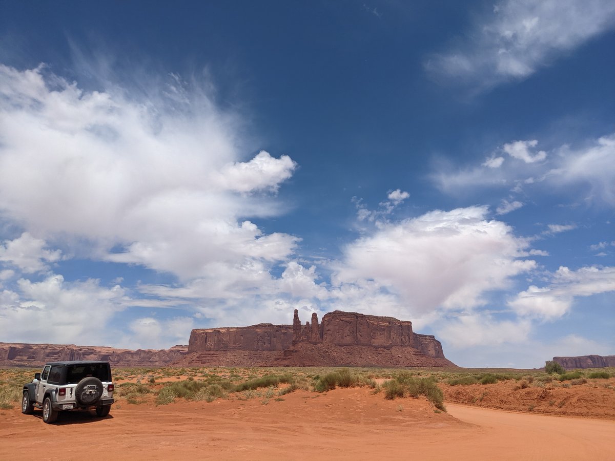 Monument Valley, Arizona — Desert Butte Majesty photo 4