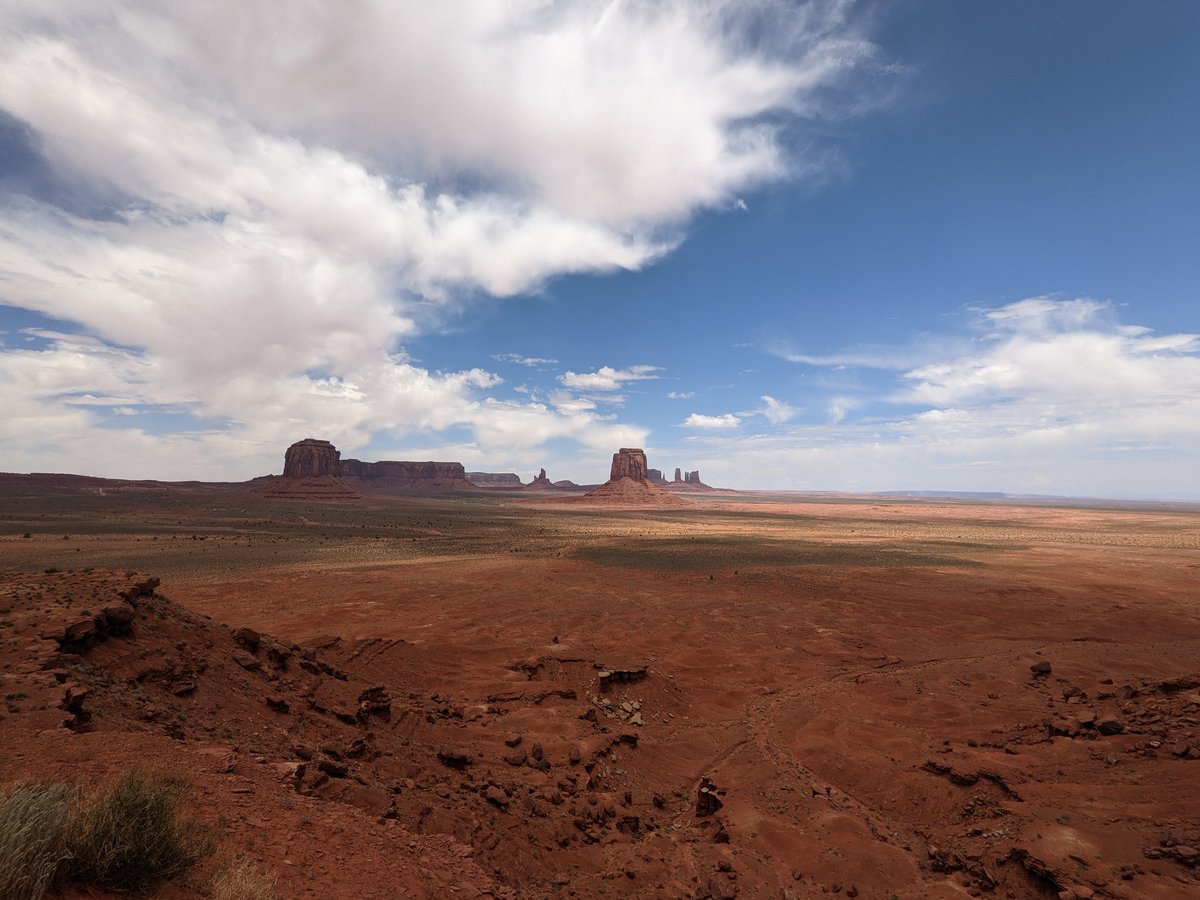 Monument Valley, Arizona — Vast Desert Vistas photo 2