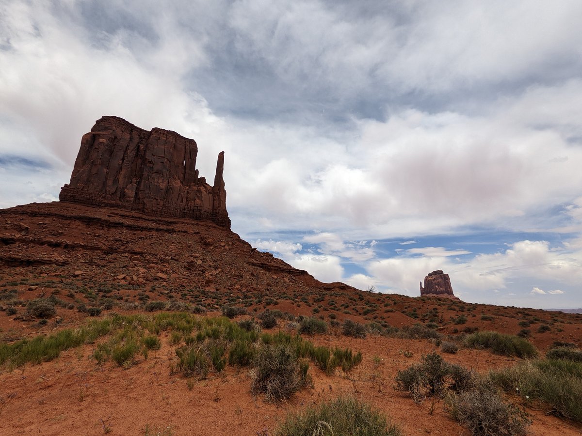 Monument Valley's Iconic Butte, Arizona photo 3