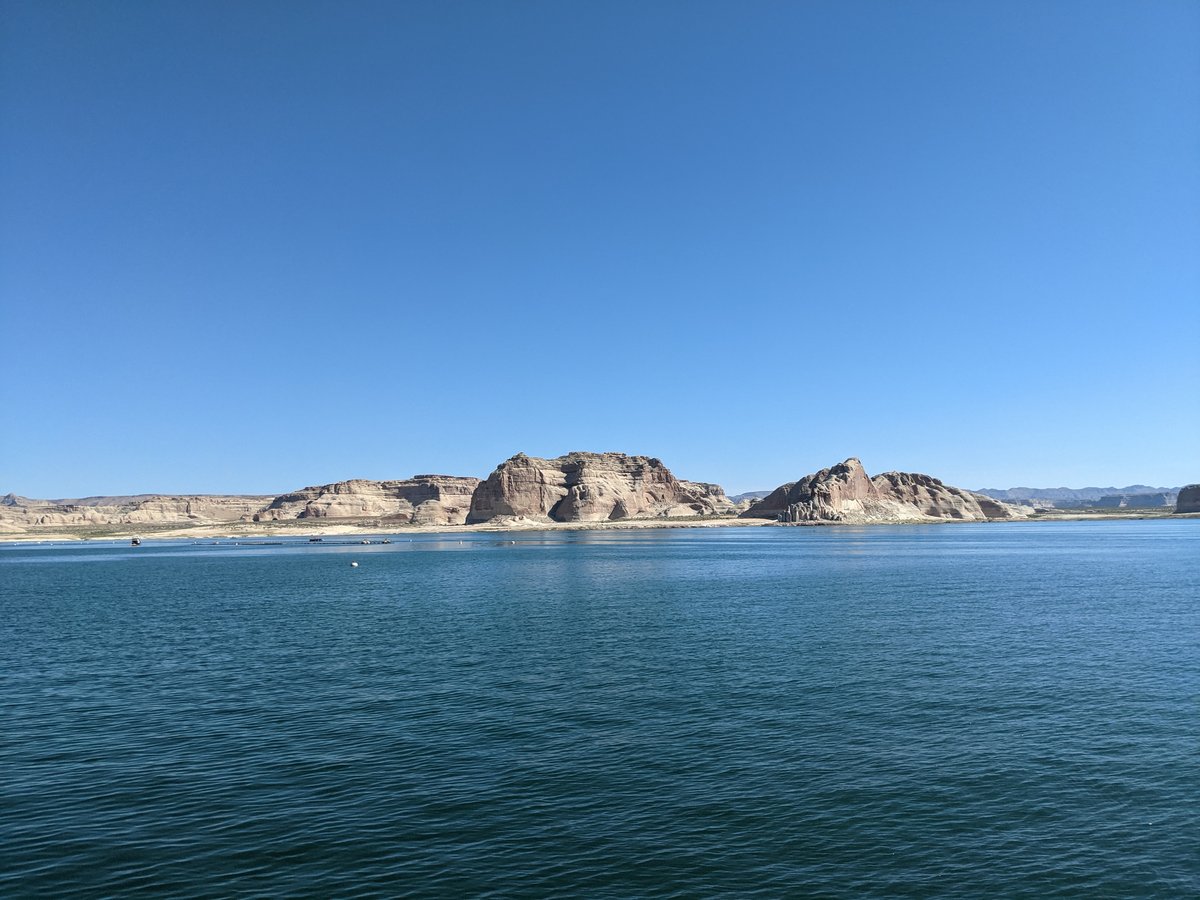 Desert Reservoir Overlook, USA Southwest photo 9