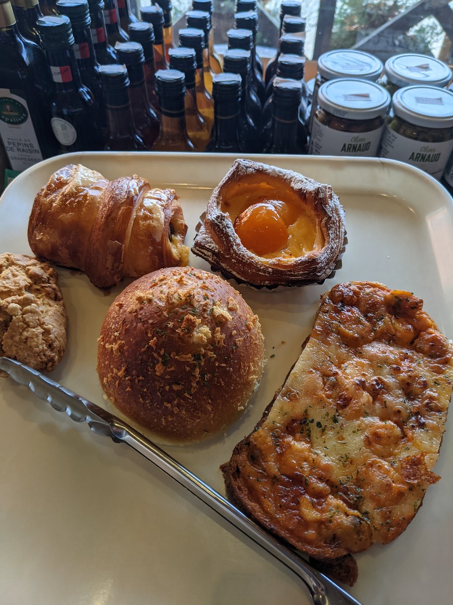 Summer Pastries in Kamakura's Historic Yukinoshita