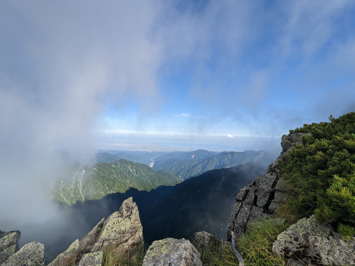 Alpine Valley Deep in Mt. Tate, Toyama photo 3
