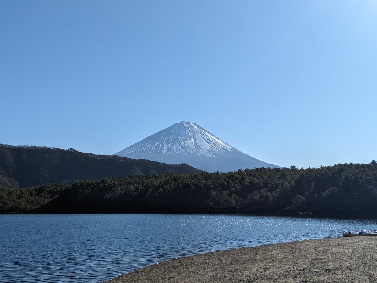 Mt. Fuji & Saiko Lake, Fujikawaguchiko in December