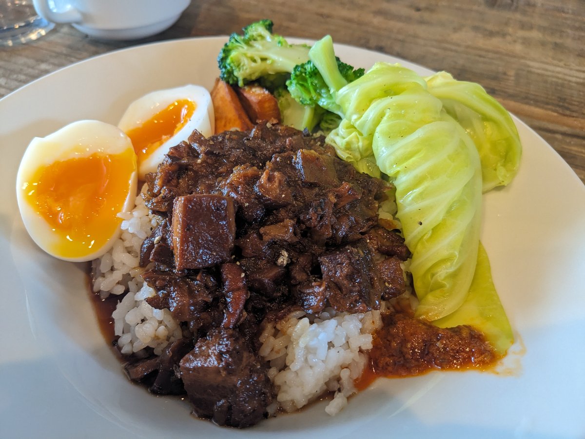 Colorful Café Plate in Nirasaki, Yamanashi photo 2