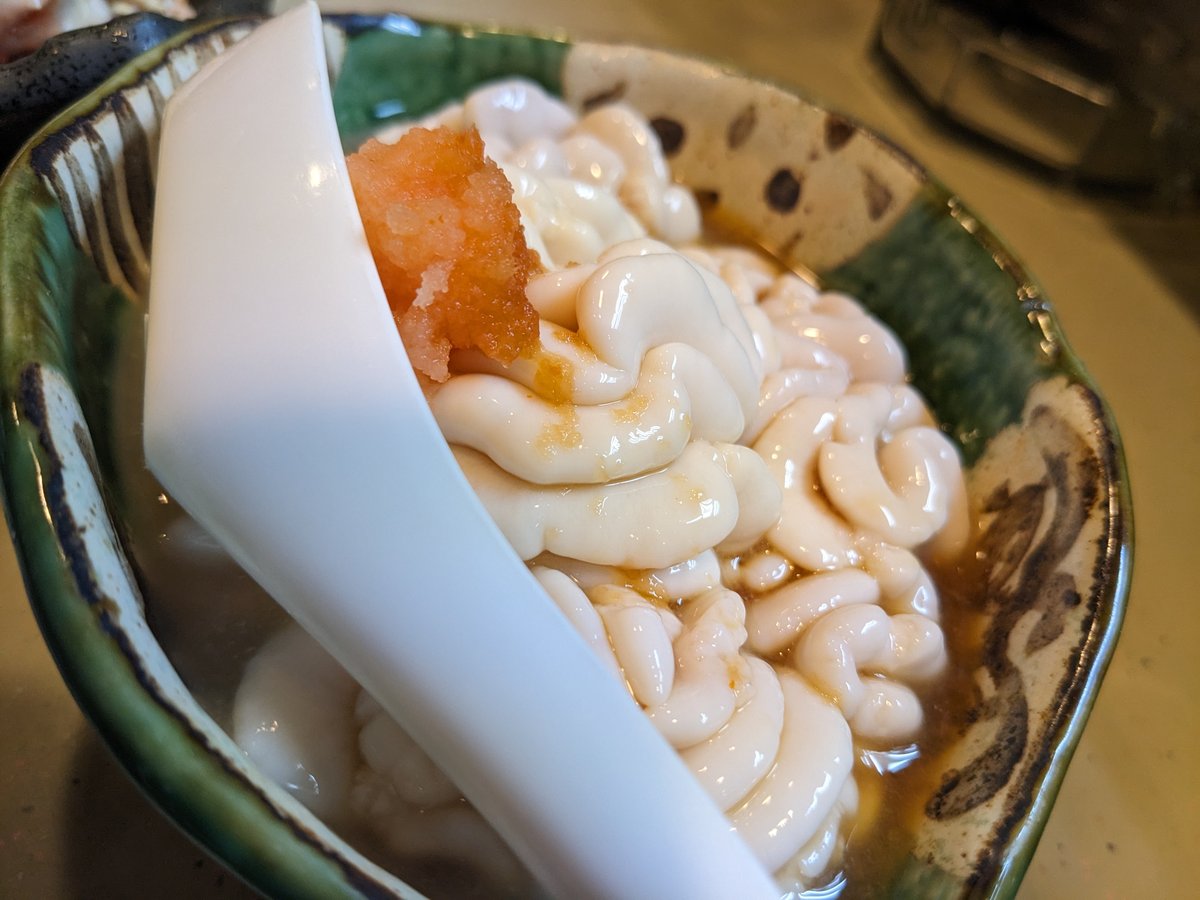 Fresh Scallop Sashimi in Kushiro, Hokkaido photo 2