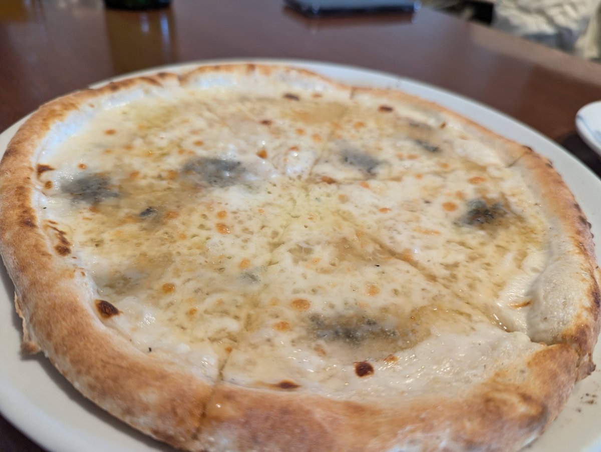 Wood-Fired Pizza in Azumino, Nagano photo 2