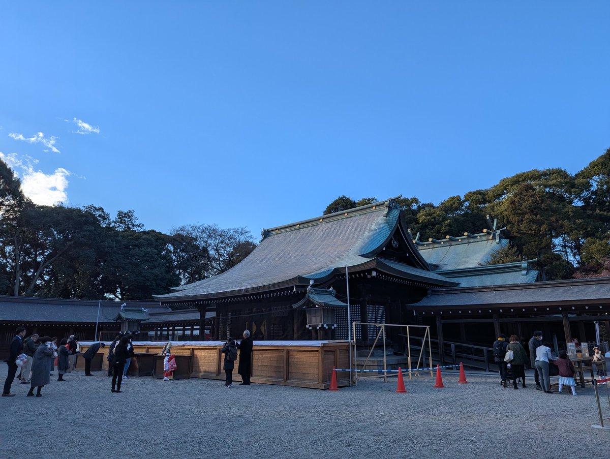 Takahanachō Shrine, Saitama — December Clarity