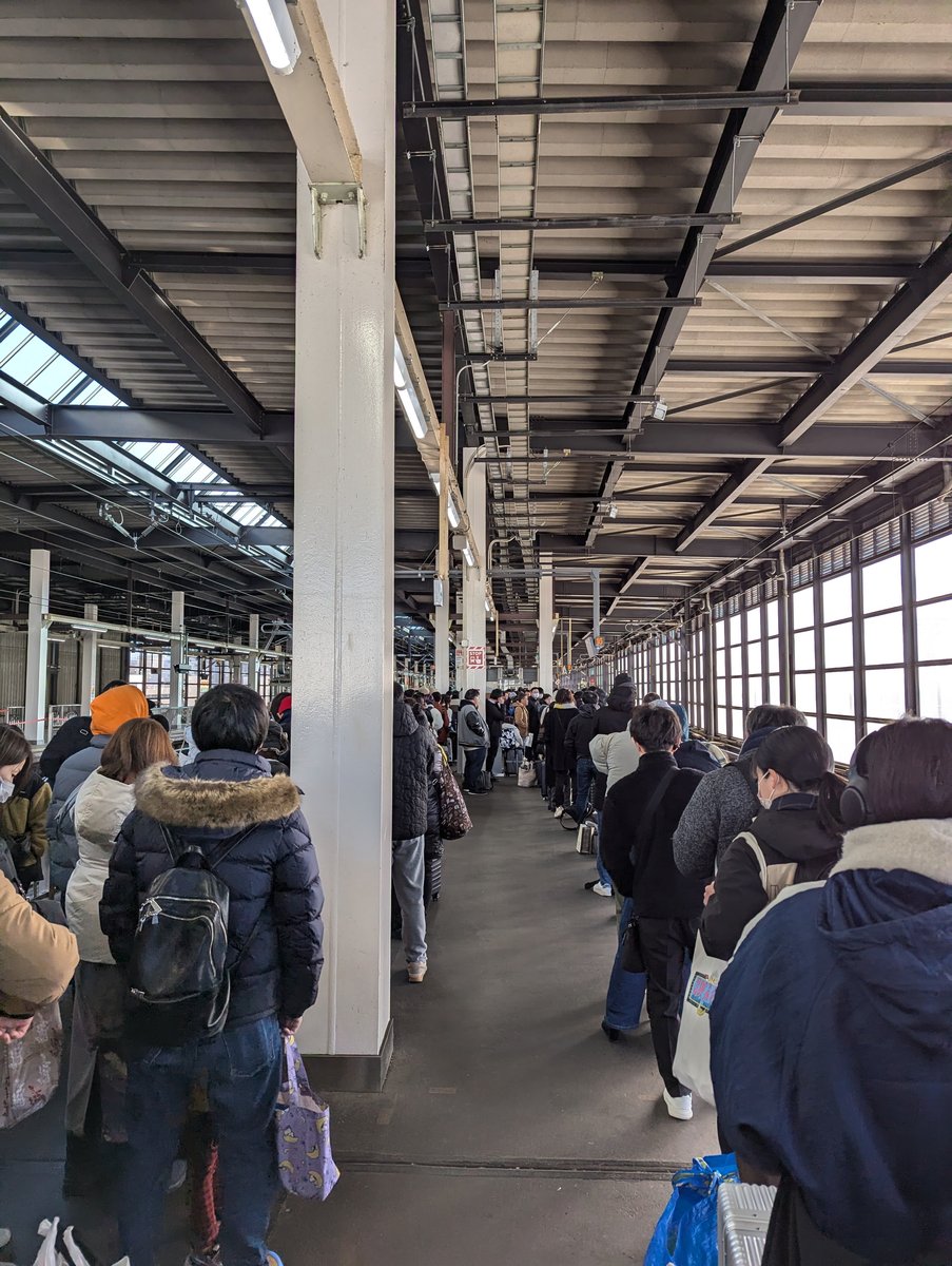 Morioka Ekinishi Market in December โ Winter Shopping Rush