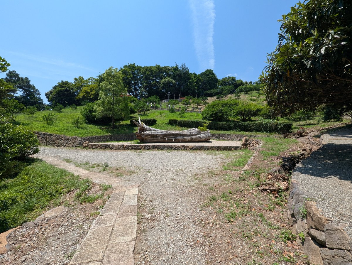 Clifftop Viewpoint Over Sagami Bay, Odawara photo 2