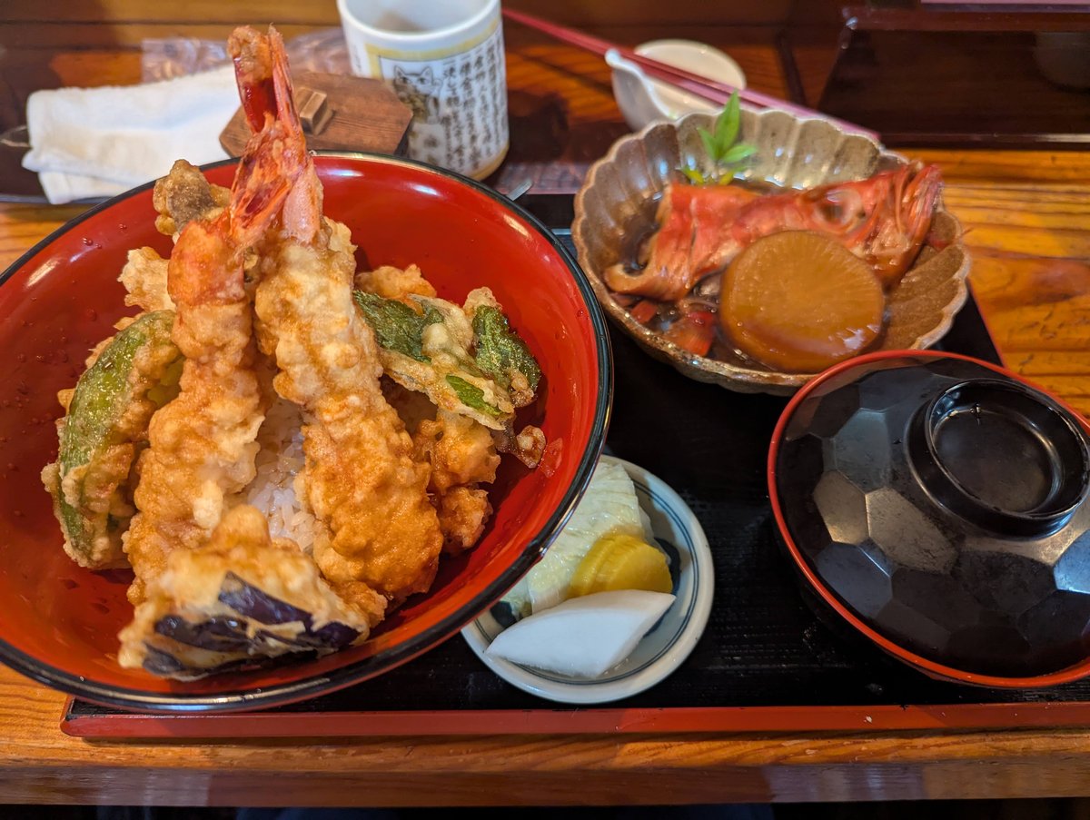 Fresh Sushi in Shimoda, Shizuoka — August Bliss photo 2