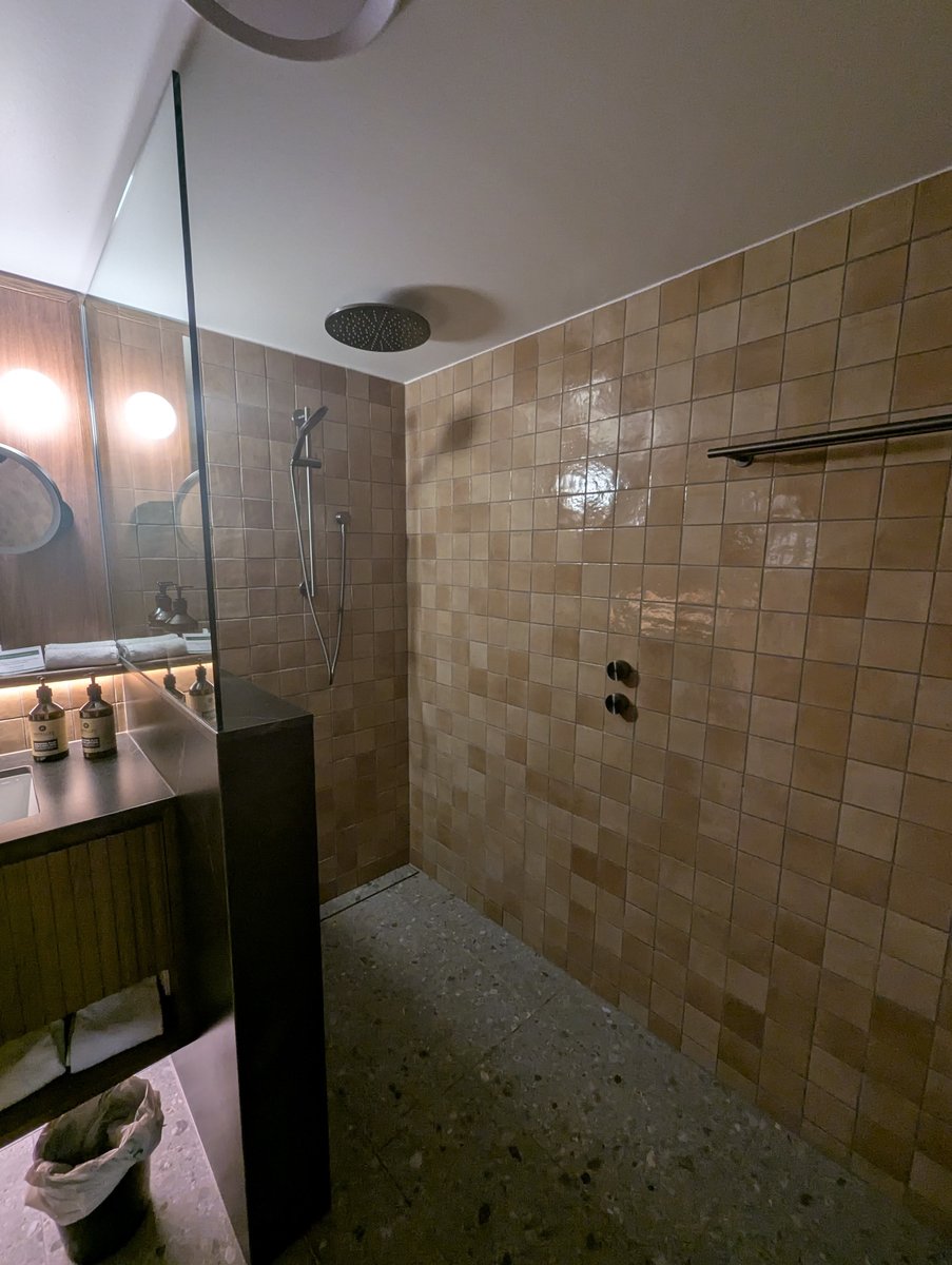 Gladstone Central Hotel Room, Queensland photo 3